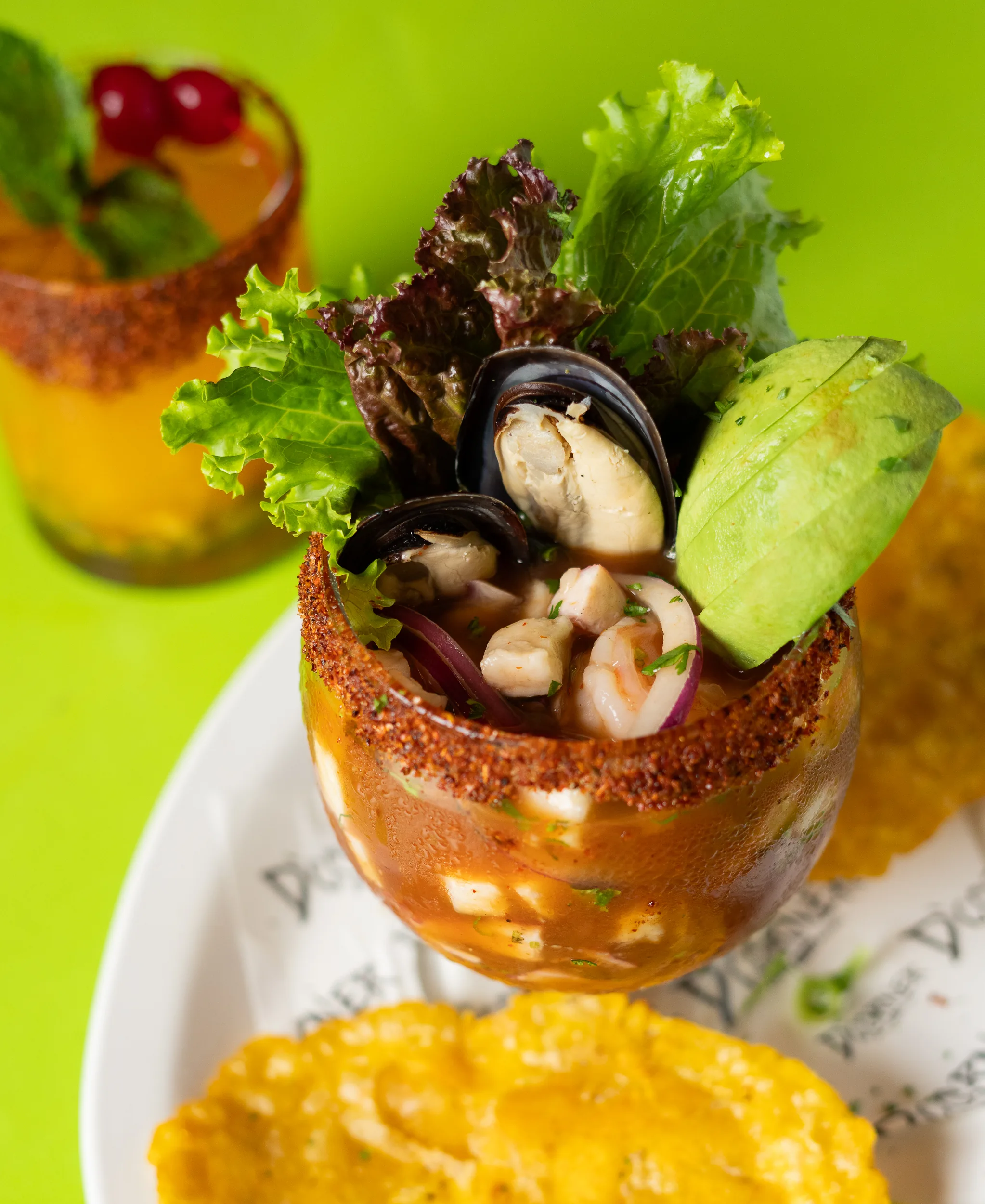 Cóctel de mariscos vuelve a la vida con tostones